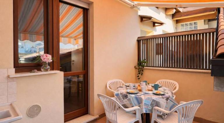 Holiday apartment with 2 rooms for 4 persons — photo 2
