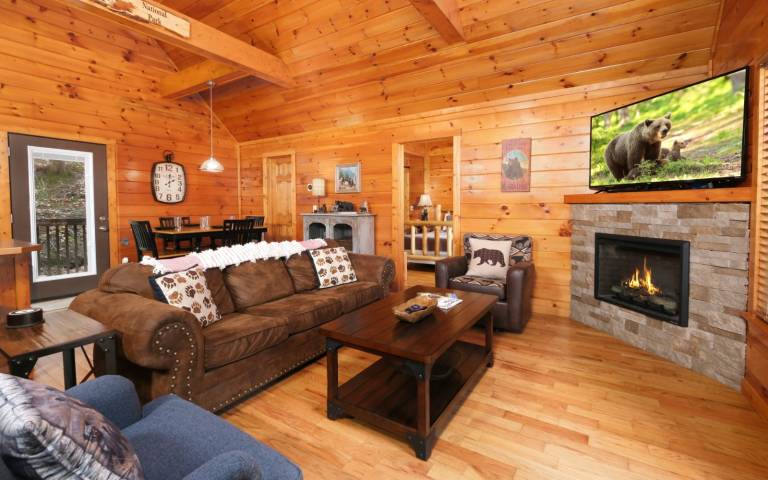 Long Overdue - Hot tub and cozy spaces! — photo 5