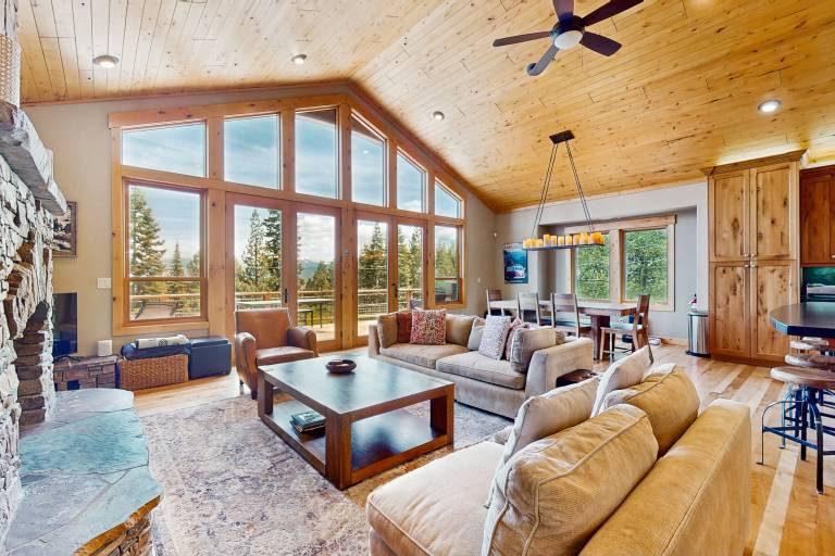 House  Tahoe Donner