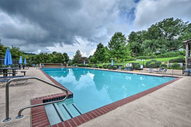 Deck & Community Perks: Sky Valley Home! — photo 5