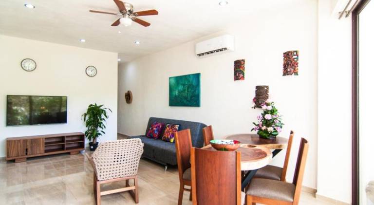 Rental apartment with jacuzzi — photo 3