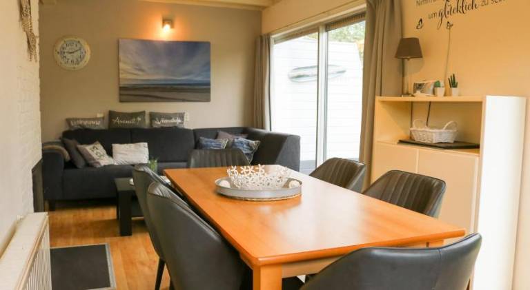 House with 3 rooms for 6 persons in Breskens