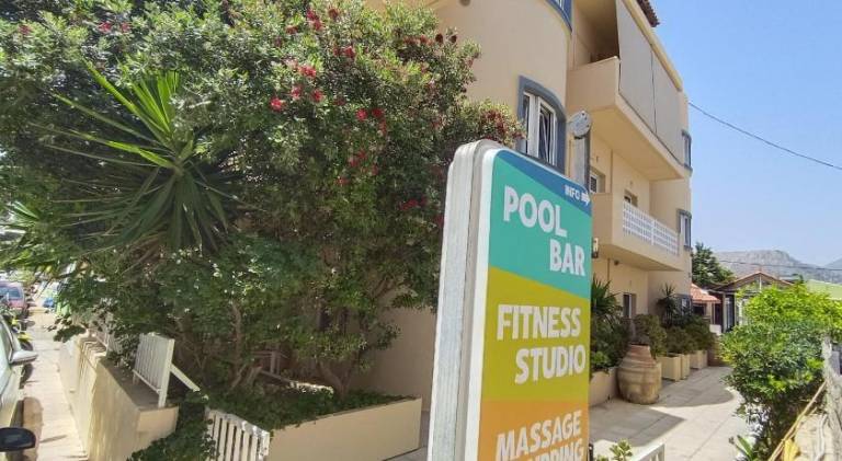 Lovely serviced apartment with garden, patio & pool | Next to the beach | Pet-friendly — photo 4