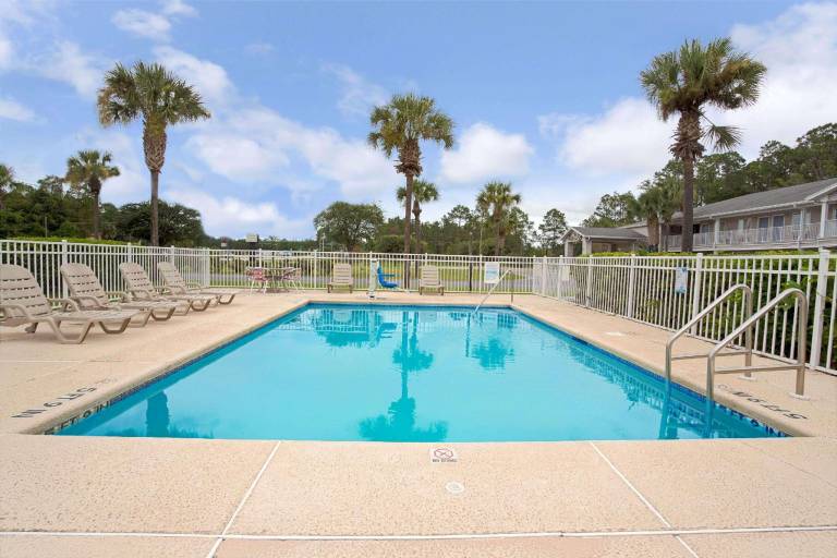 Hotel Suites MacClenny — photo 4