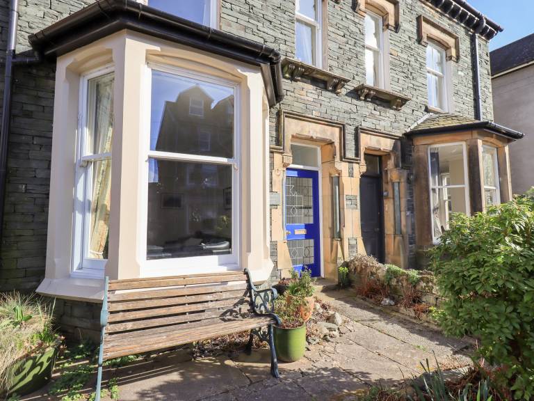 Children-friendly cottage with yard | Dogs allowed — photo 3