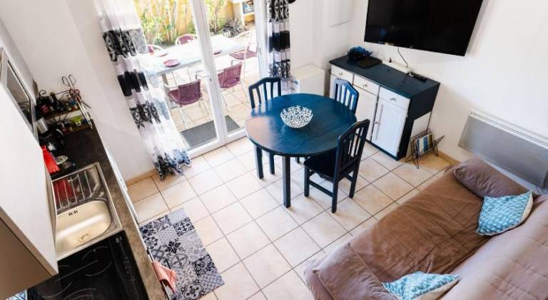 Villa with 2 rooms for 6 persons — photo 2
