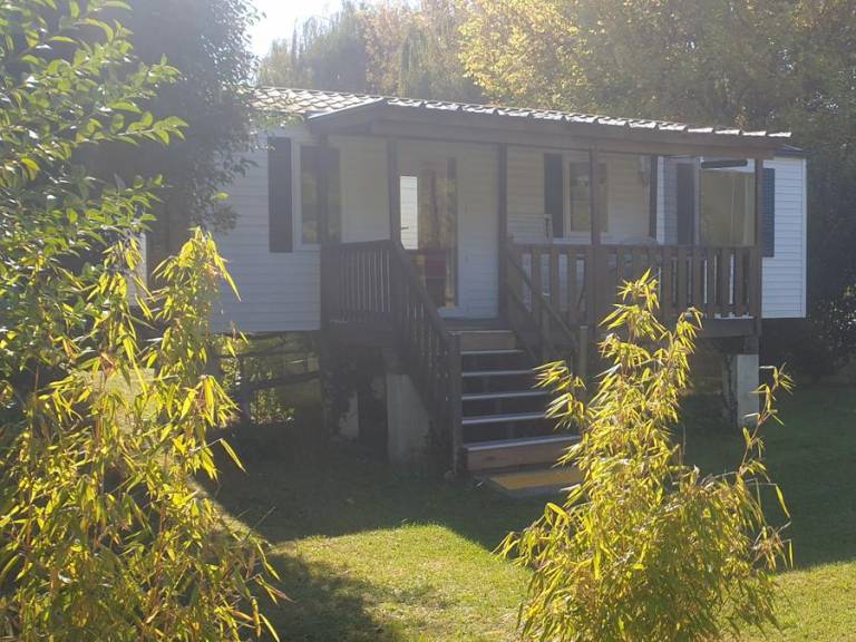 Mobile home with heated pool & patio — photo 4