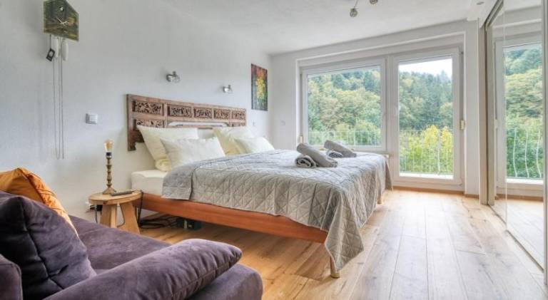 Große Wohnung am Wald mit Aussicht, Sauna, Kaminofen, Grill — photo 2