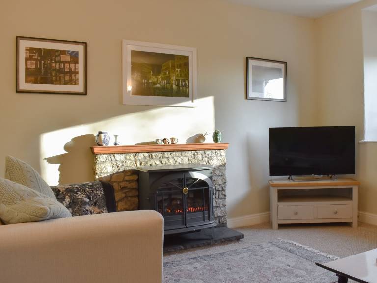 Family-oriented cottage with yard | Dogs allowed in Newbridge