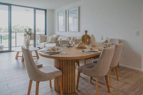 Apartment  Hope Island