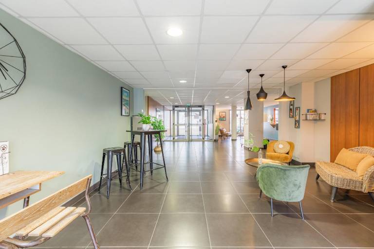 Lovely serviced apartment with garden & patio | Suitable for remote work | Dogs allowed — photo 4