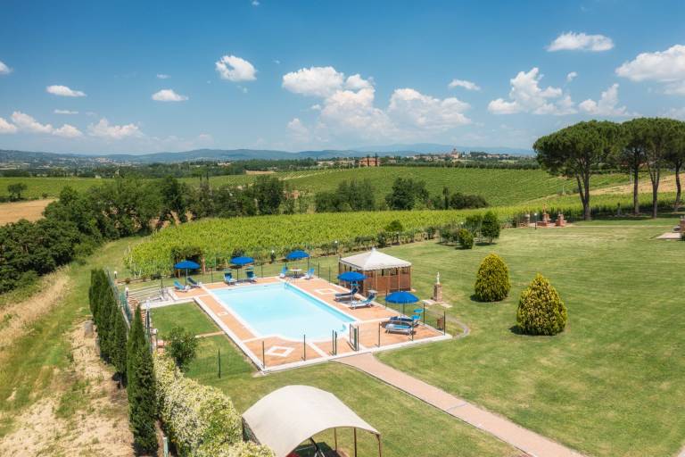 Villa with yard, private pool & barbecue — photo 5
