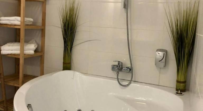 Hotel Saint Louis - Au Coeur des Remparts — photo 4