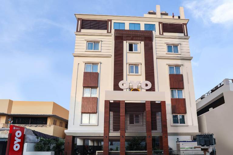 Super OYO Capital O Sri Capital Residency