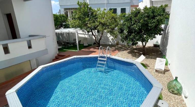 House with terrace, barbecue & yard — photo 4