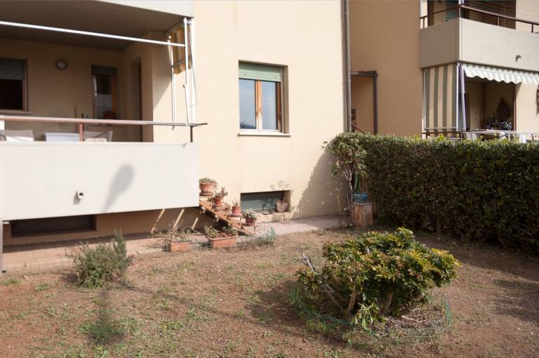 Rental apartment with garden & patio — photo 2