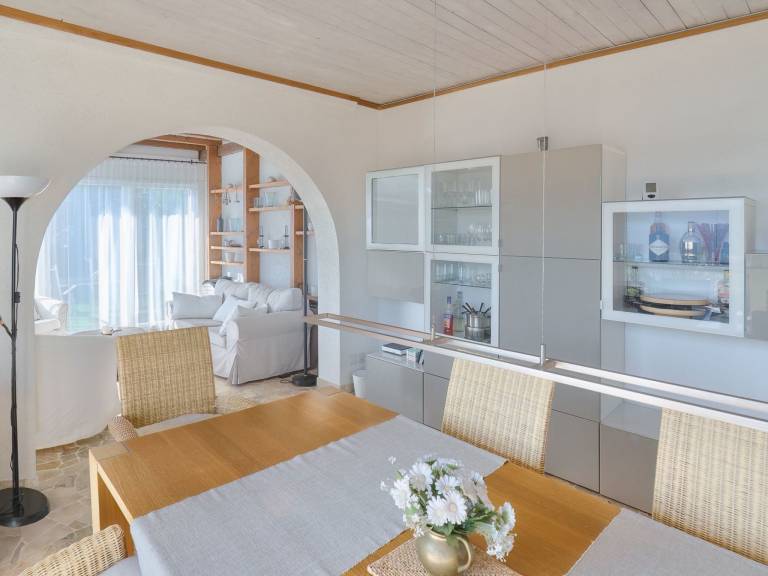 Rental apartment with garden & terrace — photo 4