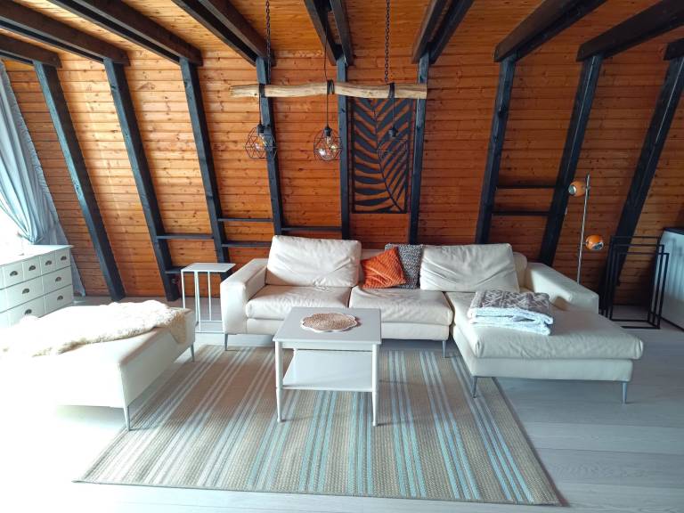 House with pool, patio & grill | Nature view — photo 2