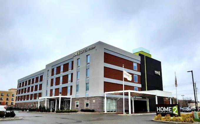 Home2 Suites by Hilton Elkhart — photo 3