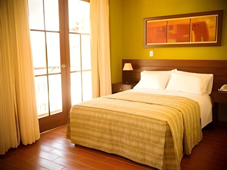 Los Tambos Hostal