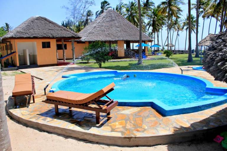 Saadani Park Hotel