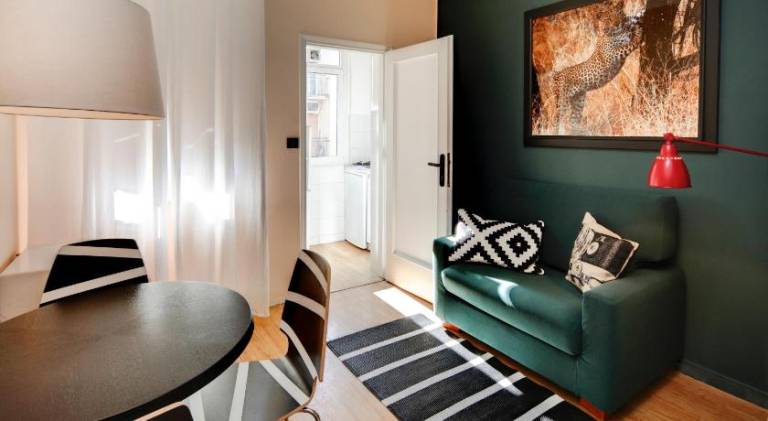 Serviced apartment with yard | Pet-friendly in Segrate