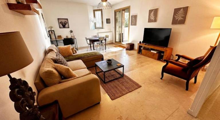 Apartment with terrace & yard | Good for workation in Marseille