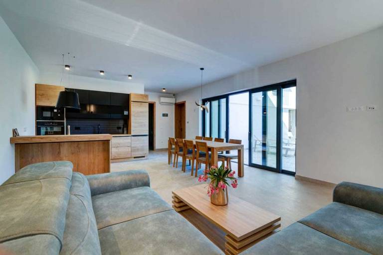 Villa with garden, sauna & pool | Pool view — photo 3