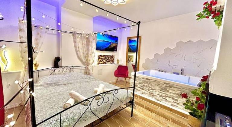 Apartment with 1 room for 4 persons in Sens