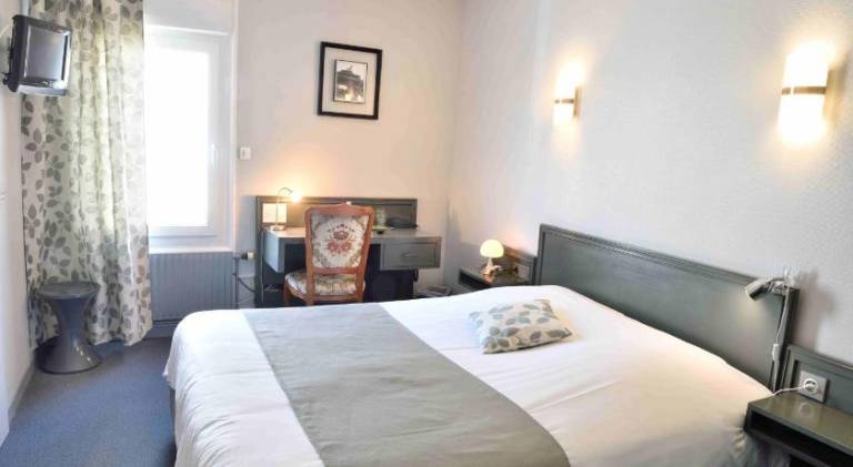 Logis Hotel & Restaurant - Le Saint Sebastien — photo 2