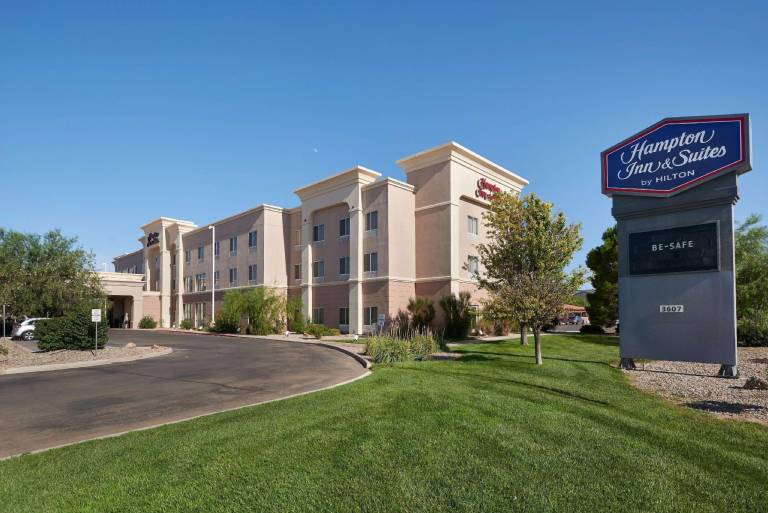 Hampton Inn & Suites Roswell — photo 3
