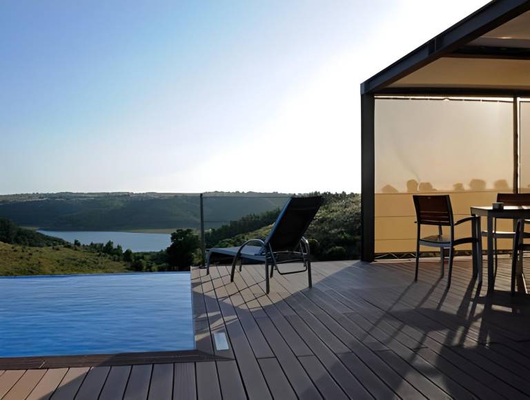 Villa with barbecue, pool & terrace — photo 3