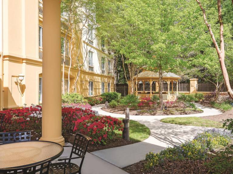 La Quinta Inn & Suites by Wyndham Univ Area Chapel Hill — photo 5
