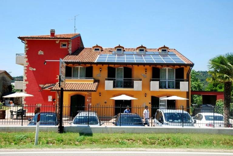 Terra e Sole: 8. Suite Girasole — photo 5