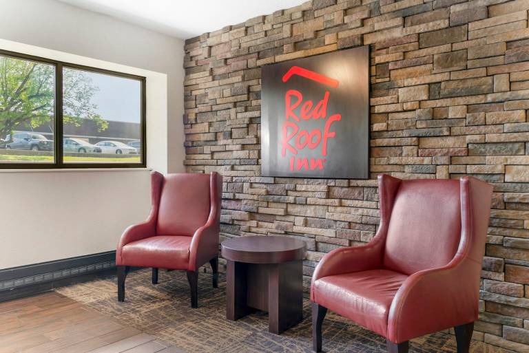Red Roof Inn Detroit–Rochester Hills/Auburn Hills — photo 5