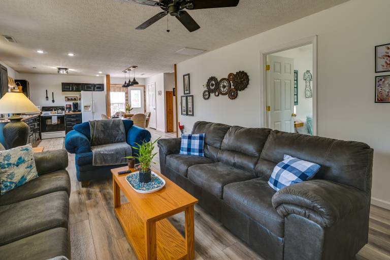 Charming Smiths Grove Home Near Cave Tours! — photo 5