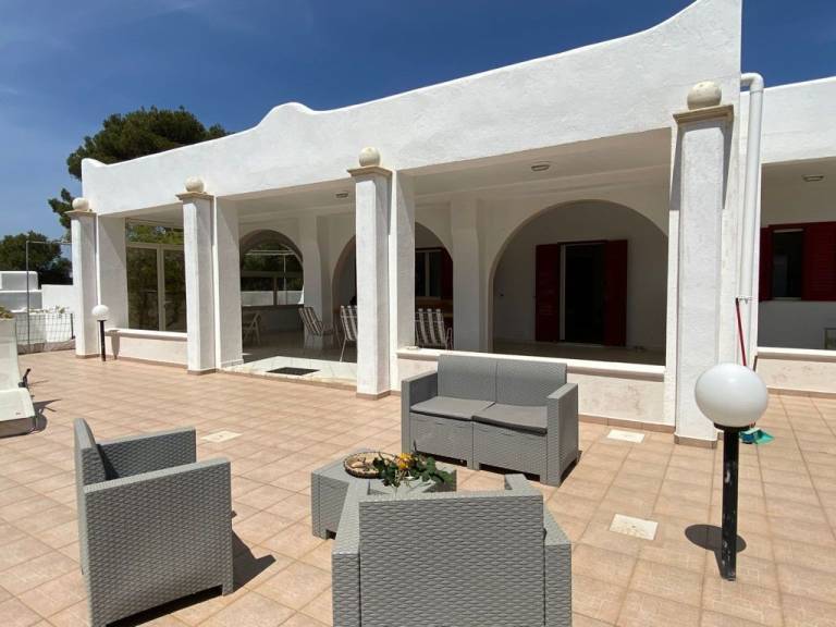 Villa with garden & private pool — photo 4