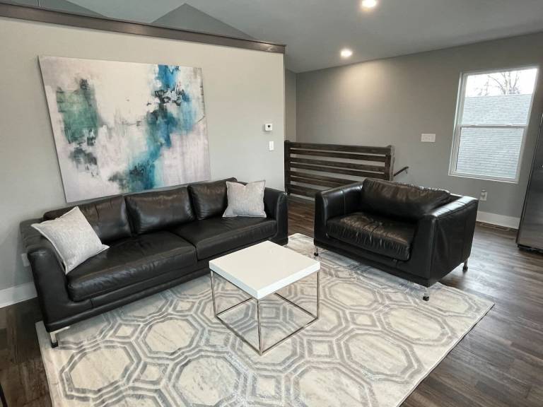 Condo Wyandotte
