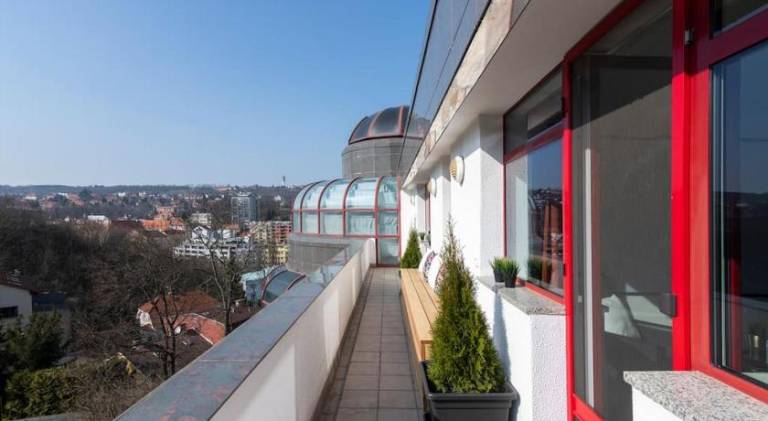 Lovely 3BD - Rooftop - Jacuzzi&Sauna — photo 3