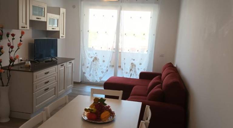 Holiday apartment with 2 rooms for 6 persons in Tropea