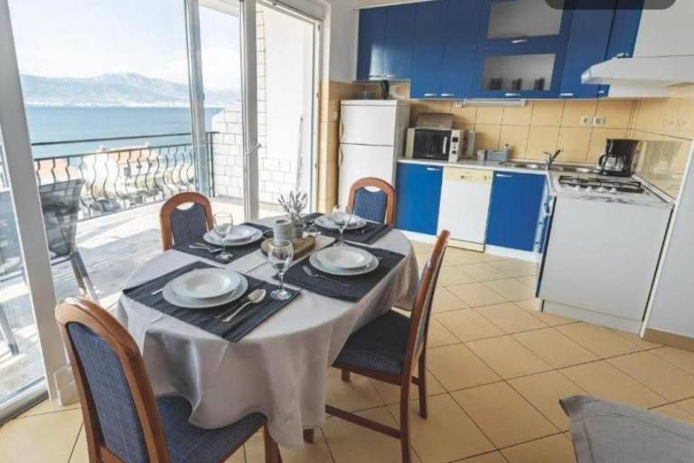 Two bedroom apartment with terrace and sea view Slatine, Čiovo (A-9433-b) — photo 2