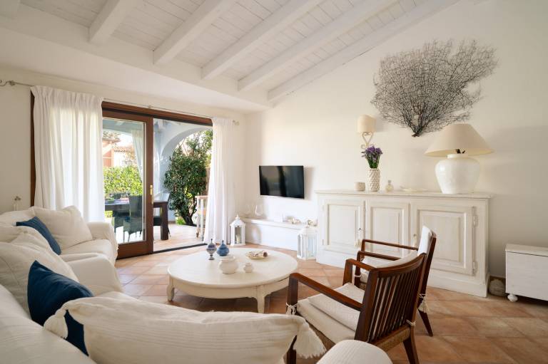 Family-oriented chalet with garden & terrace | Mountain view | Pet-friendly — photo 2