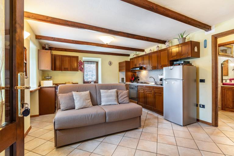 Family-friendly house with grill, terrace & fast internet | Mountain view | Dogs allowed — photo 4