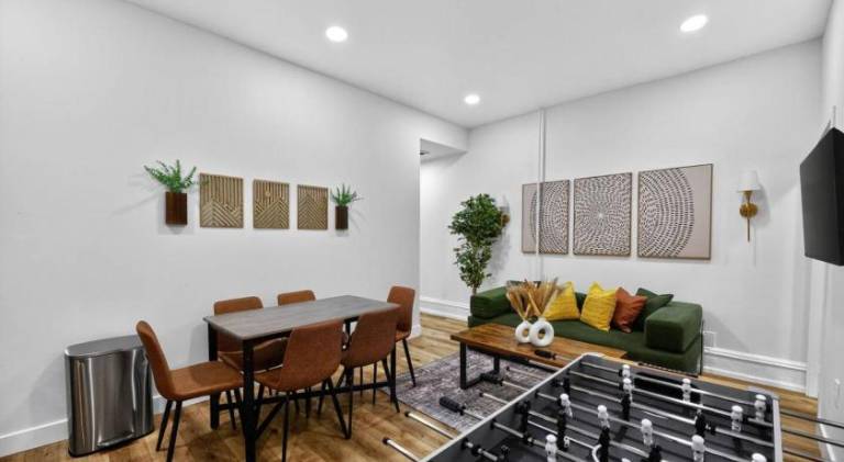 Brand New 2BR in the Heart of Center City that Sleeps 14 people — photo 5