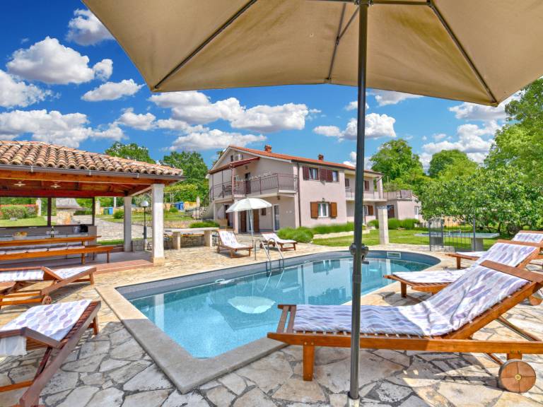 Ferienhaus Frankovići