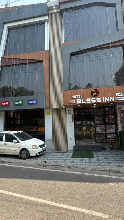 Hotel Bless Inn