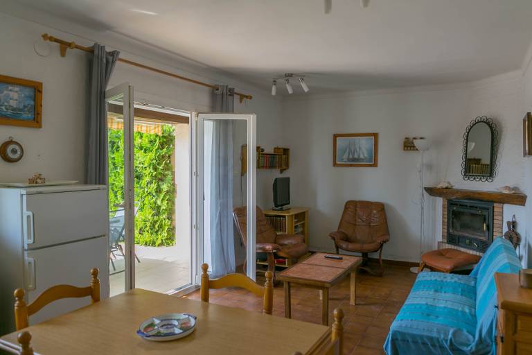 House with terrace, pool & garden | Pet-friendly — photo 3