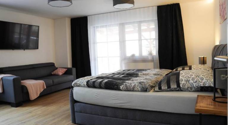 Rental apartment with terrace — photo 2