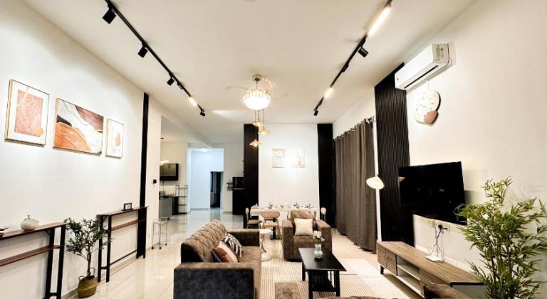 380 m&sup2; Villa