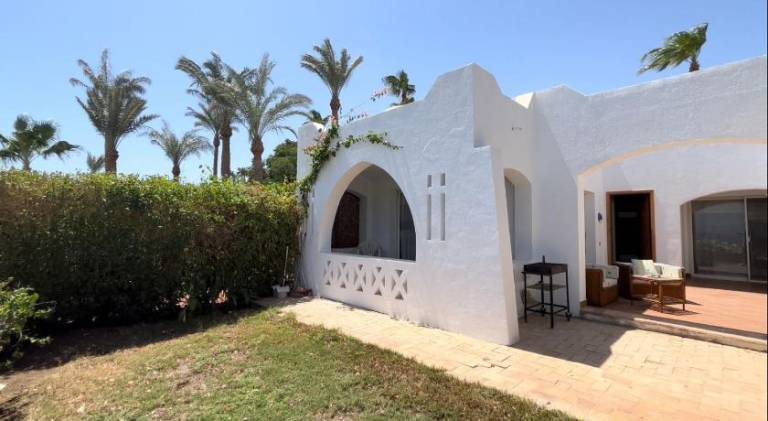Villa with 2 rooms for 4 persons — photo 5